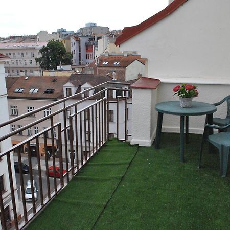 Hotel Mira Inn Praga Zewnętrze zdjęcie