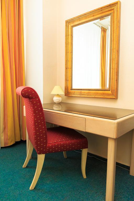 Hotel Mira Inn Praga Zewnętrze zdjęcie