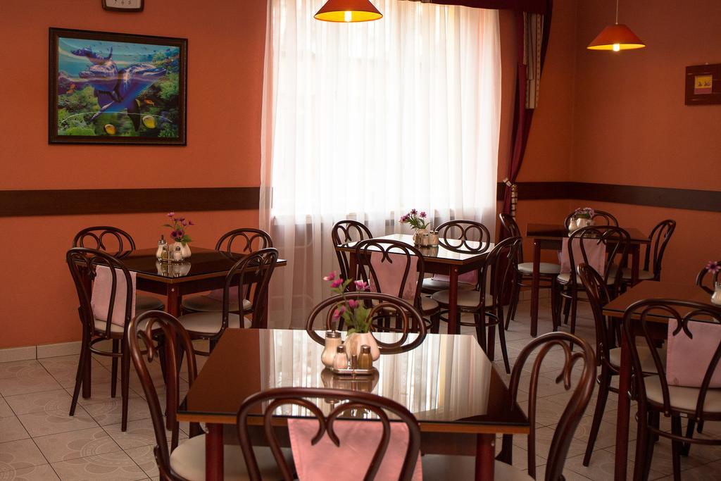 Hotel Mira Inn Praga Zewnętrze zdjęcie