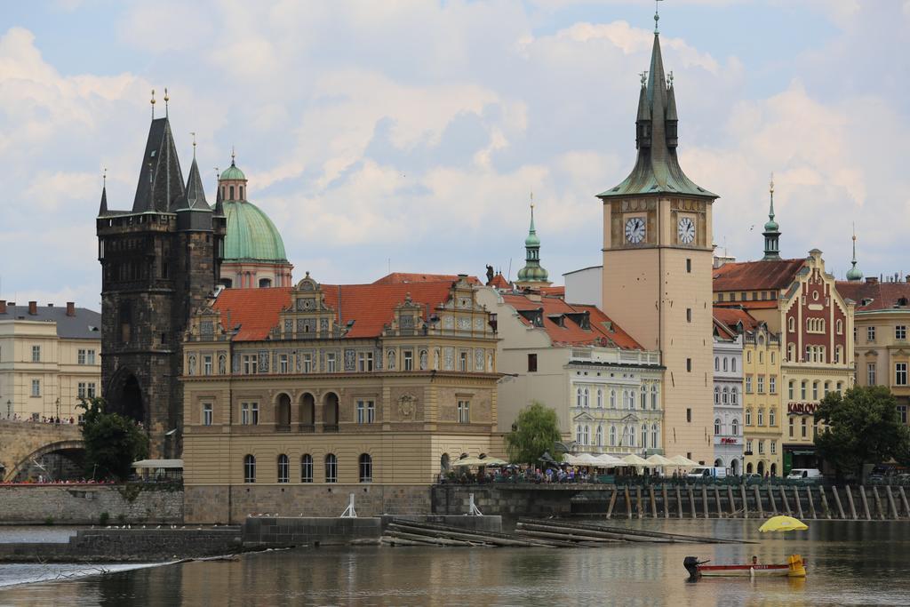 Hotel Mira Inn Praga Zewnętrze zdjęcie