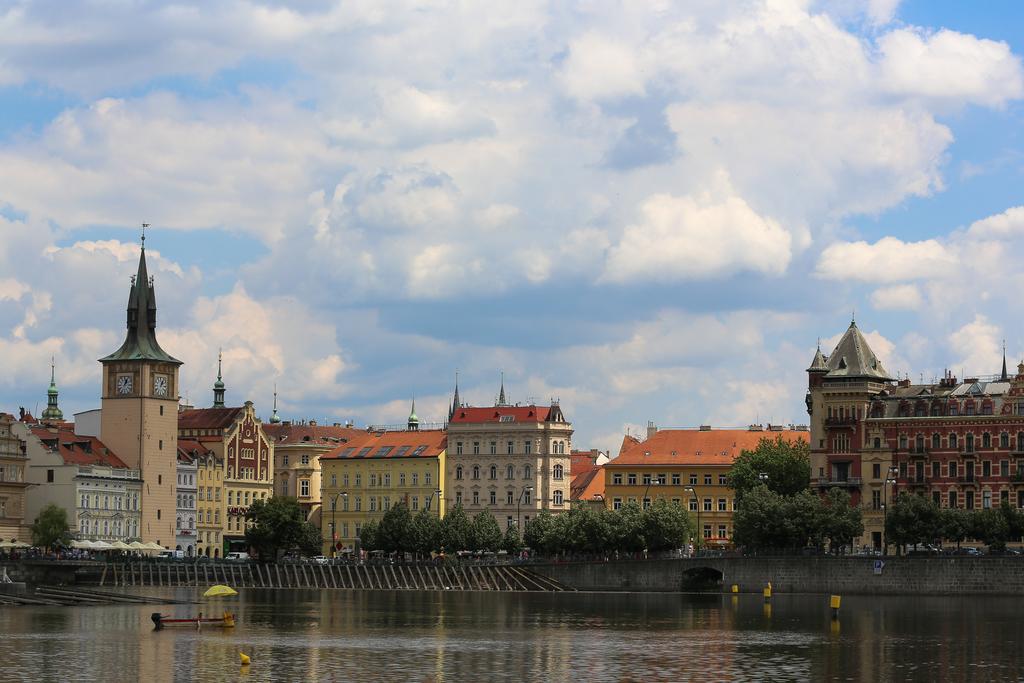 Hotel Mira Inn Praga Zewnętrze zdjęcie