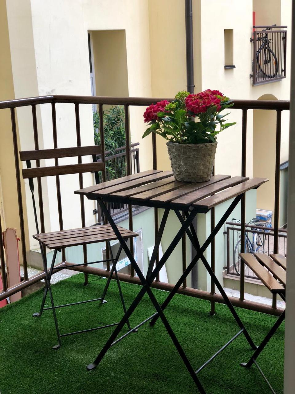 Hotel Mira Inn Praga Zewnętrze zdjęcie