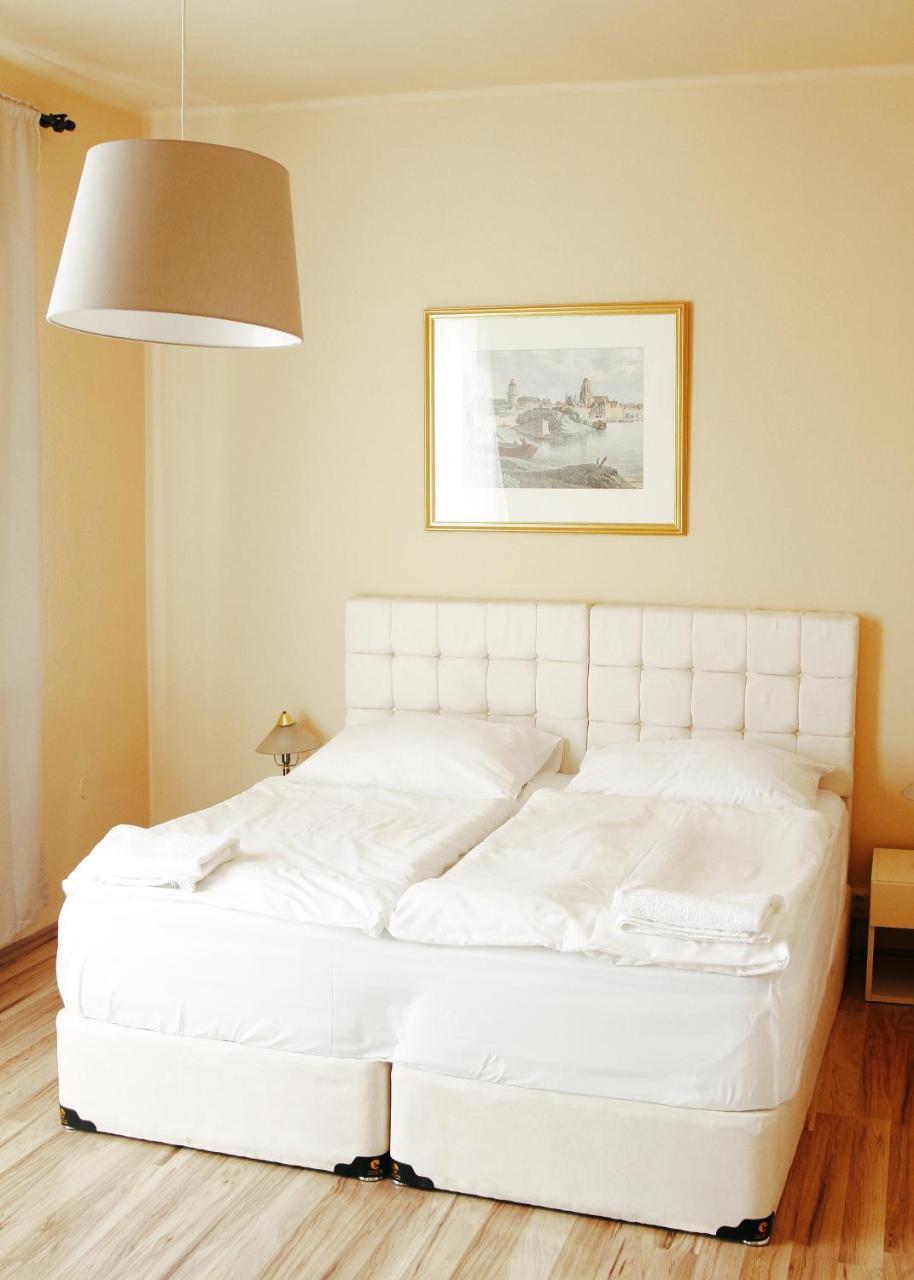 Hotel Mira Inn Praga Zewnętrze zdjęcie
